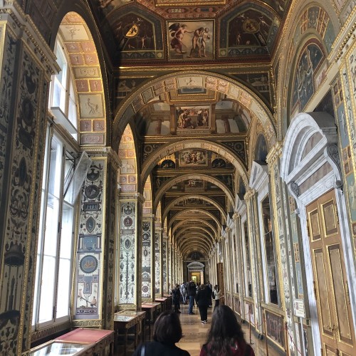 Скрытые сокровища Эрмитажа: экскурсия в Золотую кладовую (без очереди)