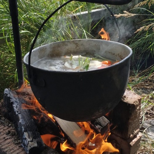 Активное путешествие на север Байкала с комфортом: прогулка на катере, рыбалка и природа