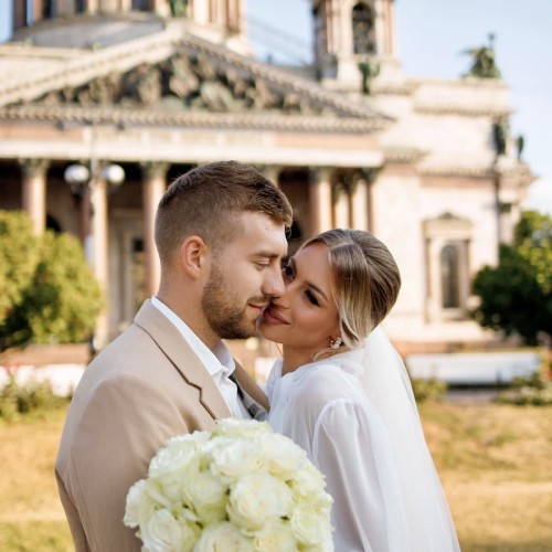 15-минутная фотосессия в лучших локациях Петербурга