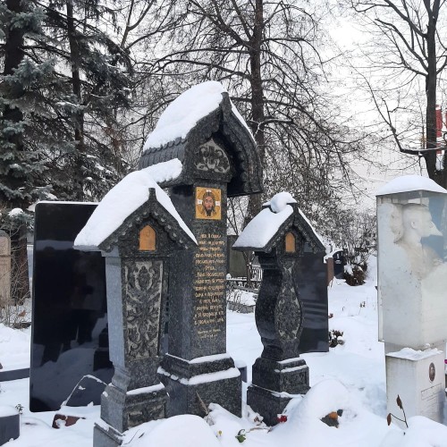 Новодевичье кладбище и Новодевичий монастырь: имена, легенды, судьбы