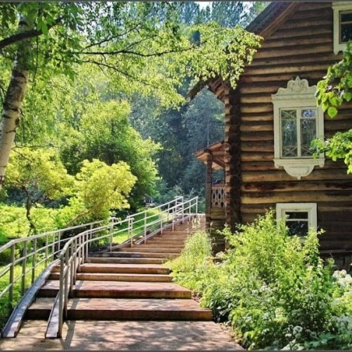 В Карелию на майские с комфортом: «Рускеала», Гирвас, Кивач и гора Сампо для всей семьи