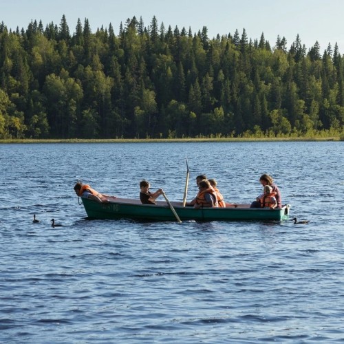 Путешествие на Соловки: погружение в историю, прогулки на катере, лодке и пешком