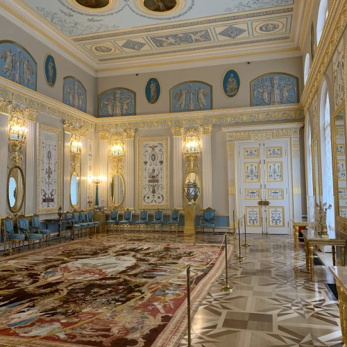 В Екатерининский дворец и Лицей — на машине из Петербурга