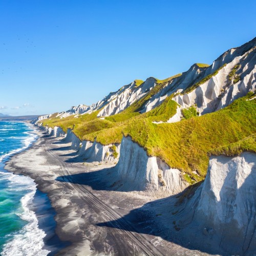 Путешествие от Сахалина до Итурупа: вулканы, горячие источники и океанские просторы