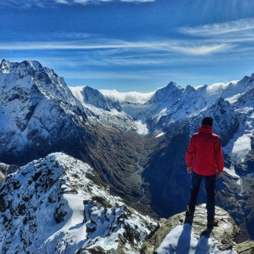 А давай в Домбай? Треккинг без рюкзаков