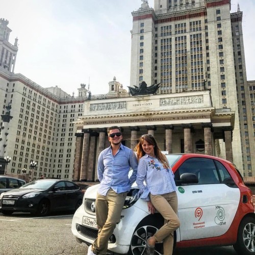 Люксовая обзорная экскурсия по Москве на автомобиле