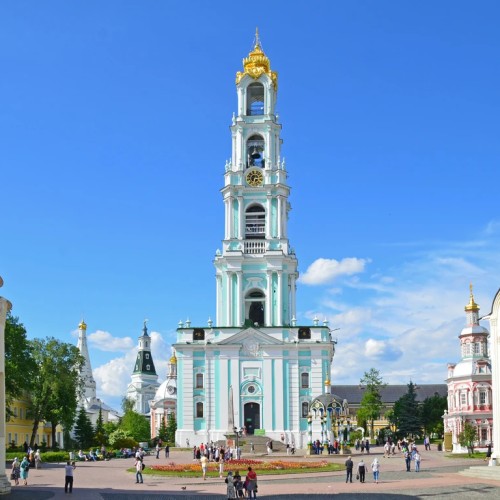Троицкая лавра — главный монастырь в России