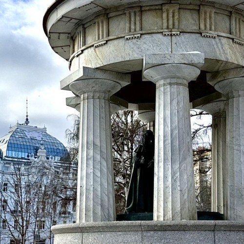 12 лиц московских бульваров: архетипы от Гоголя до Пушкина