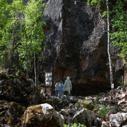 К водопаду Кивач, мрамору Белой горы и Поор-порогу — из Петрозаводска