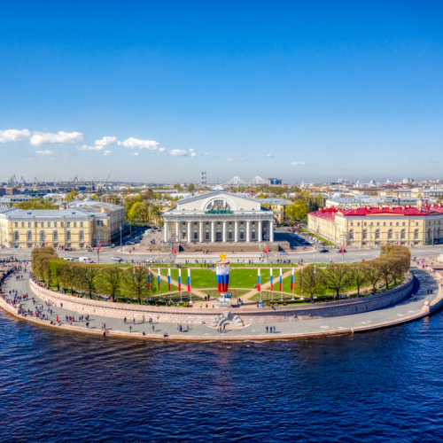 Петербурга парадное лицо. На автомобиле с водителем-экскурсоводом