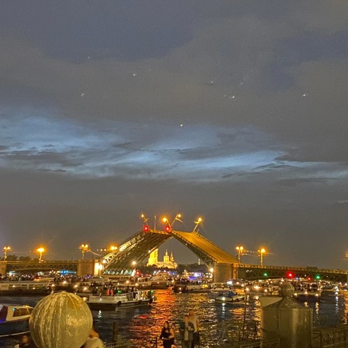 К разводным мостам — на мотоцикле