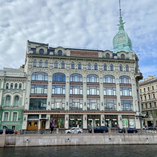 Самые необычные дома Петербурга