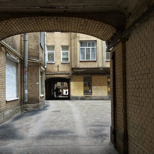 По Литейной части Петербурга — с фланёром