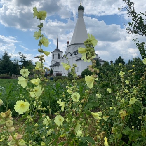 Колыбель космонавтики и отголоски Древней Руси: персональная поездка от Калуги до монастырей Угры
