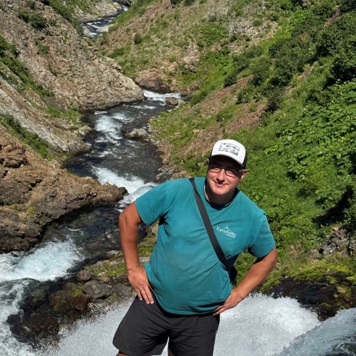 Там с коптера видны вулканы: экспедиция по Камчатке с выходом в море