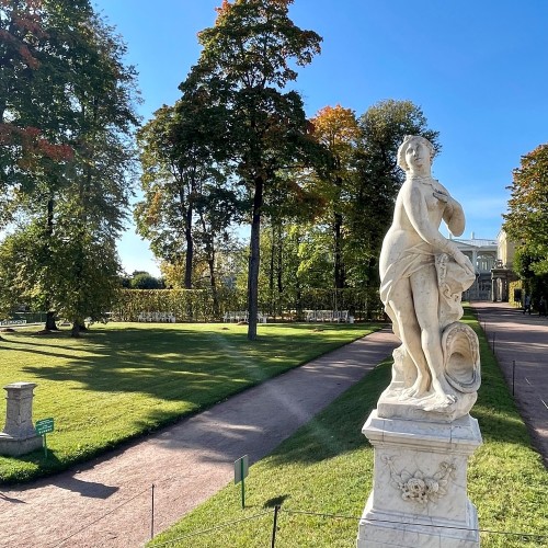 В Екатерининский и Александровский дворцы и парки (в группе)