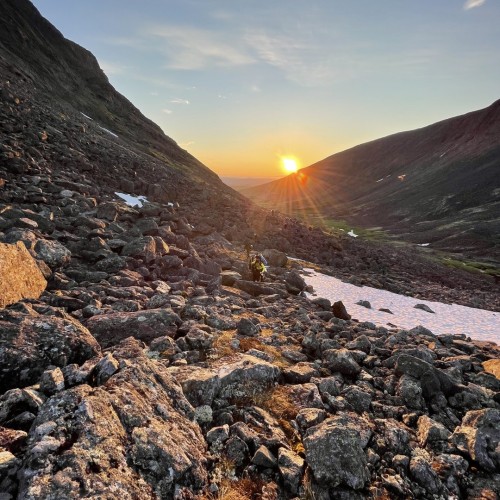 Своей компанией на Русский Север: Мурманск, Териберка, Кировск и саамы