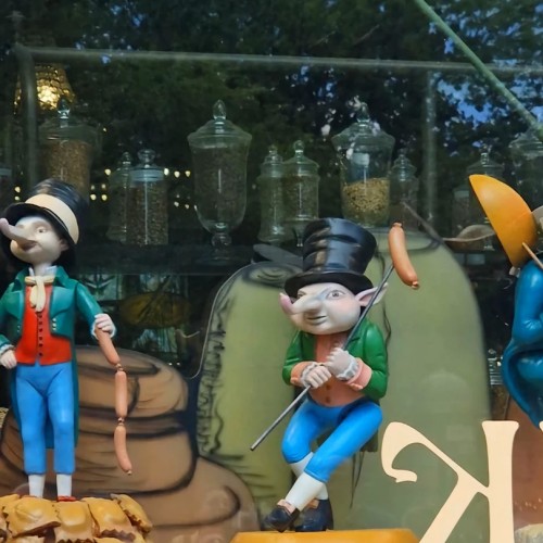 Пешком по Петербургу