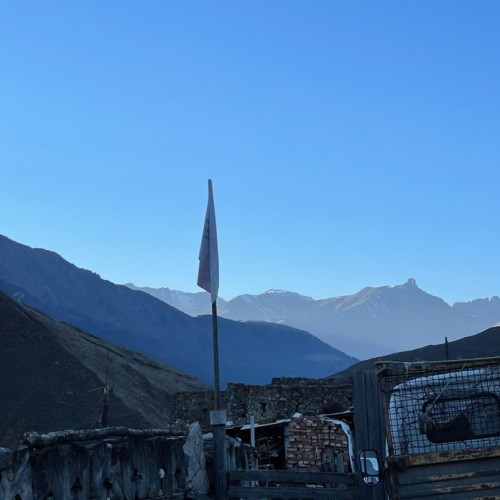 Автотрип по Северной Осетии: ущелья, башни, арт-объекты