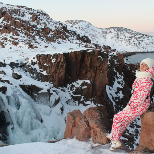 «Всё включено» на Кольском: охота за сиянием, снежное сафари, айс-флоатинг, арктическая кухня