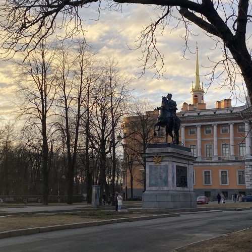 Петербург на машине времени: семейная экскурсия