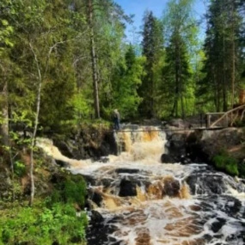 Популярная Карелия: топовые места и отдых в глэмпинге на берегу Ладоги