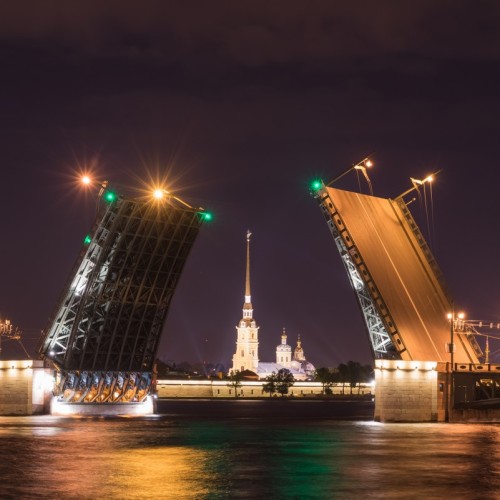 Загадки и контрасты Петропавловской крепости