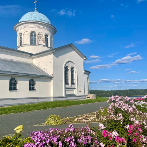 Вдаль от мирской суеты: индивидуальное путешествие-паломничество по монастырям Ленобласти