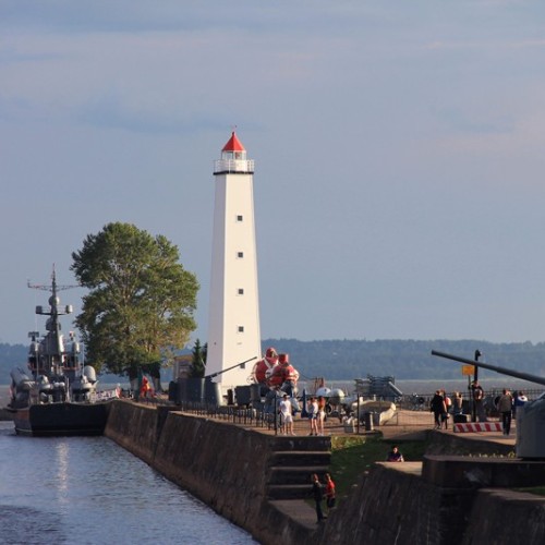 Из Петербурга в Кронштадт: поездка с краеведом в город-крепость
