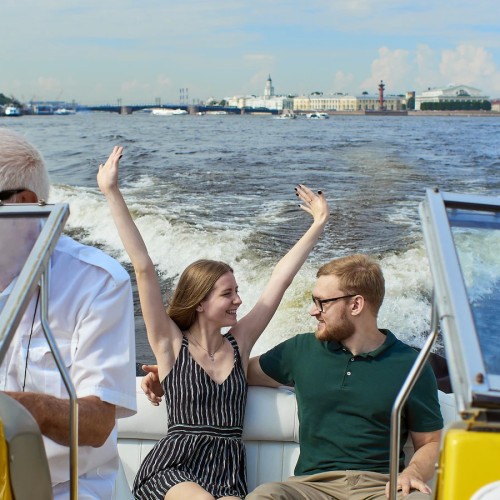 Петербург с воды: индивидуальная экскурсия на катере с гидом