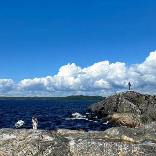 Уик-энд в Карелии: «Рускеала», водопады и шхеры с ночёвкой в глэмпинге на берегу Ладоги