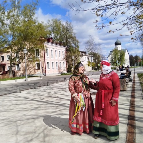 К хозяйке Славенского конца в Великом Новгороде
