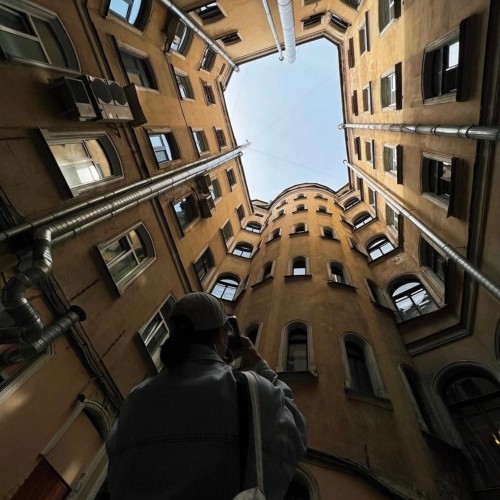 Аутентичный Петербург 3 в 1: коммуналка, дворы и парадные на индивидуальной экскурсии