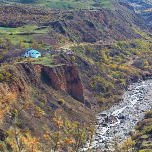 Выше облаков на 3760 метров на гору Шалбуздаг: треккинг налегке с проживанием в гостинице