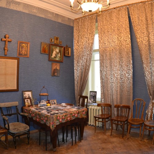 Чай у Григория Распутина: мистики и лекари императорского двора