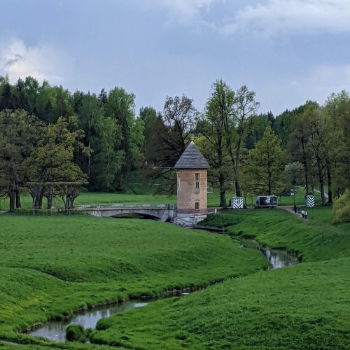 Неповторимое очарование Павловского парка: экскурсия на велосипеде