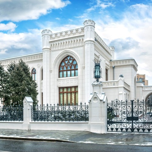 Выезд в Москву только для вас двоих