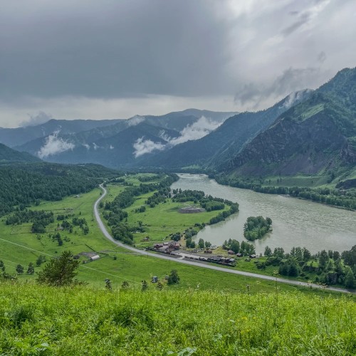 Экскурсия, фотосессия и съёмка рилс в топовых локациях Чемальского района