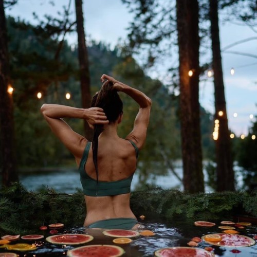 Тур на Алтай с фотографом: эстетичные кадры, съёмки с реквизитом, глэмпинги и топовые места