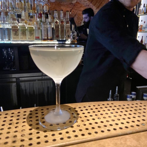 Мастер-класс по приготовлению коктейлей в закрытом баре Петербурга