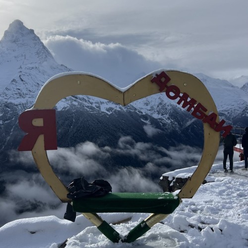 Молодёжный тур в Домбай: лёгкие треккинги, природные чудеса и отель 4* с видом на вершины