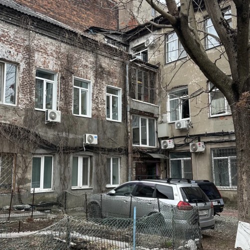 По исторической Миллионке с китаистом
