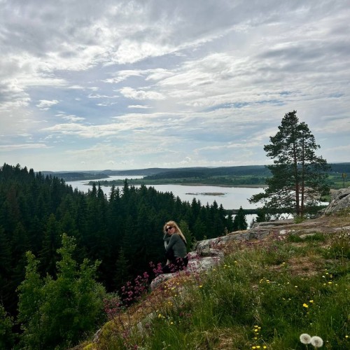 Заповедная Карелия на внедорожнике, лодке и сапе: проживание в домиках на Ладожском озере