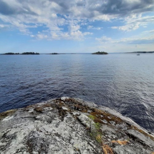Из Петербурга — на хайкинг по острову Койонсаари
