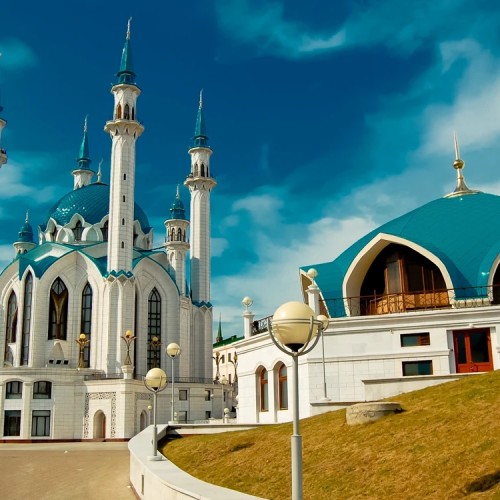 Казань — место встречи двух миров