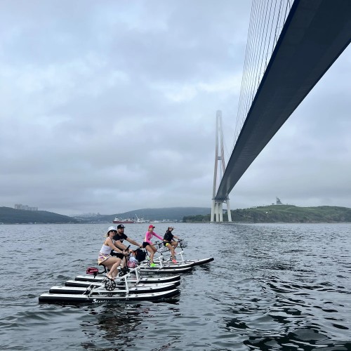 Морская прогулка на водном велосипеде в мини-группе