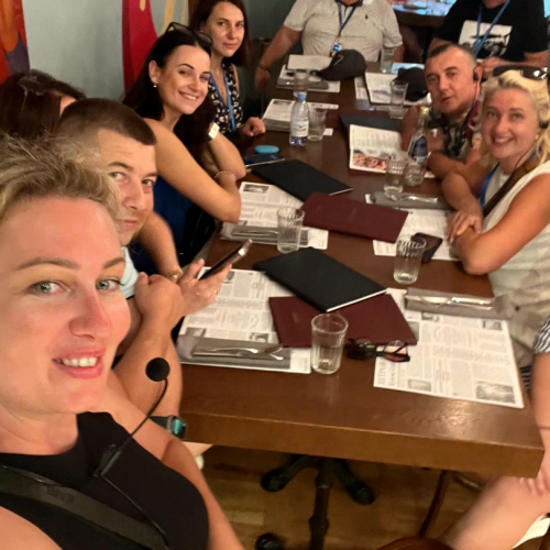 По скрытым и уникальным барам Петербурга (18+)