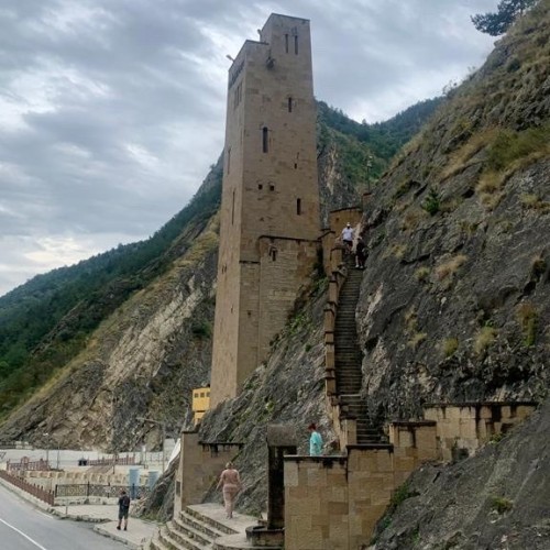 На машине по Дагестану: Дербент, древние аулы и Сулакский каньон