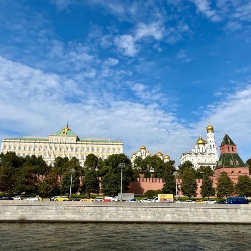 По самой главной улице Москвы: круглогодичная экскурсия на яхте флотилии «Рэдиссон»