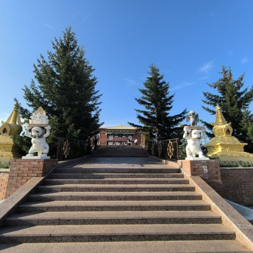 На Байкал с комфортом и «всё включено»: этнопрограмма, национальная кухня и прогулка на корабле